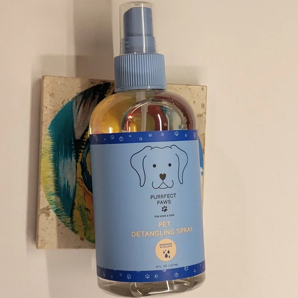 Bath & Body Works Purrfect Paws Raindrops & Violet Pet Detangling Spray - 8oz